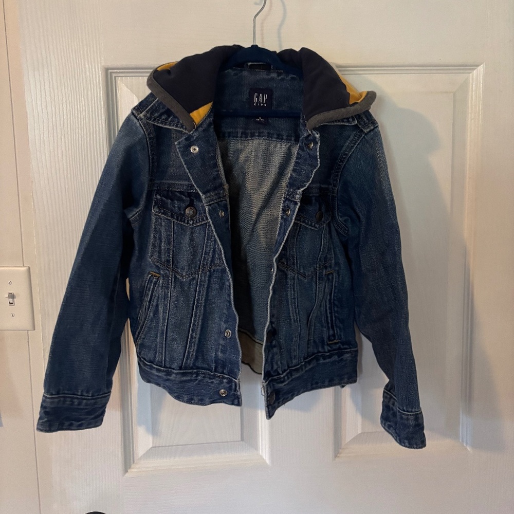 GAP KIDS Hooded Denim Jacket Size 6/7